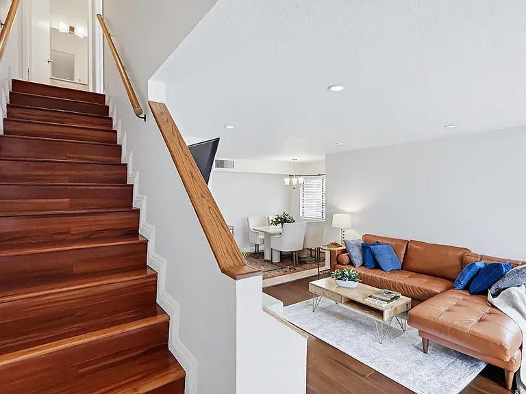 2680 N Lake Ave #8 — Photo 2
