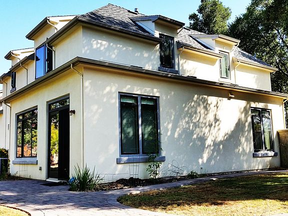 3rd image of 4256 Wilkie Way