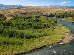 1995 Southfork Rd, Cody, WY 82414