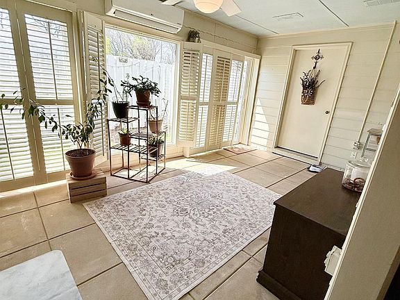 5th image of 171 Buckstone Ln