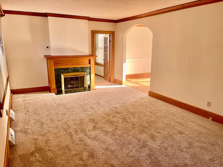 423 Summit St — Photo 10