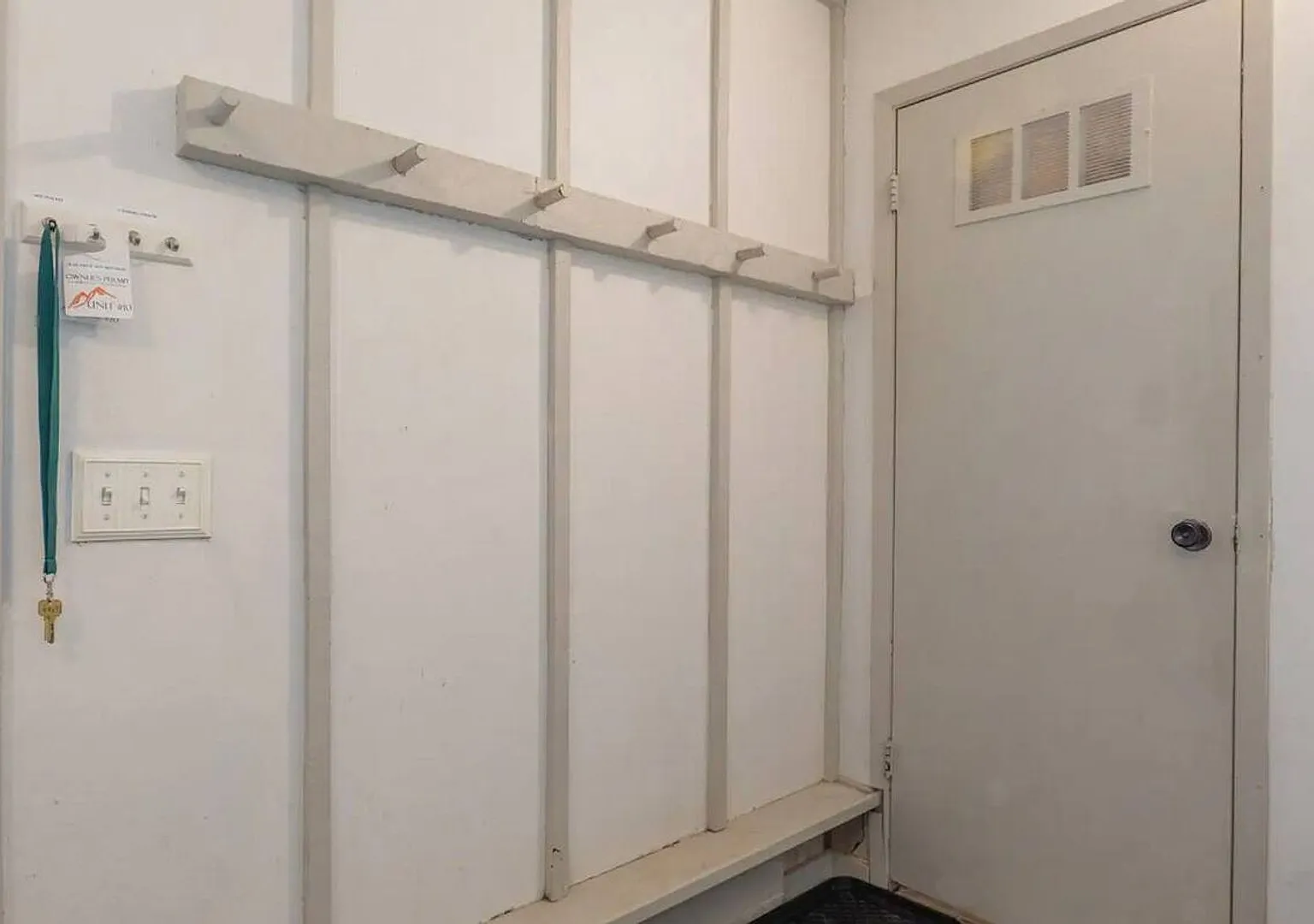 Walk to Main St and Gondola! Furnished! — Photo 4