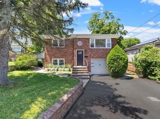 14 Price St, Dobbs Ferry, NY 10522