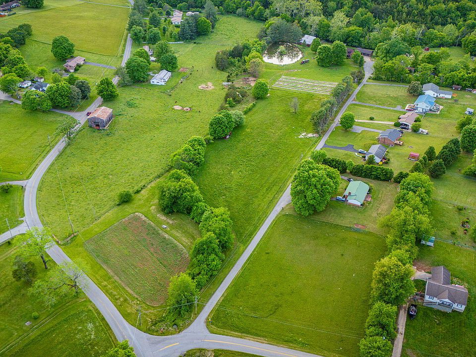 63rd image of 147 Britton Ln