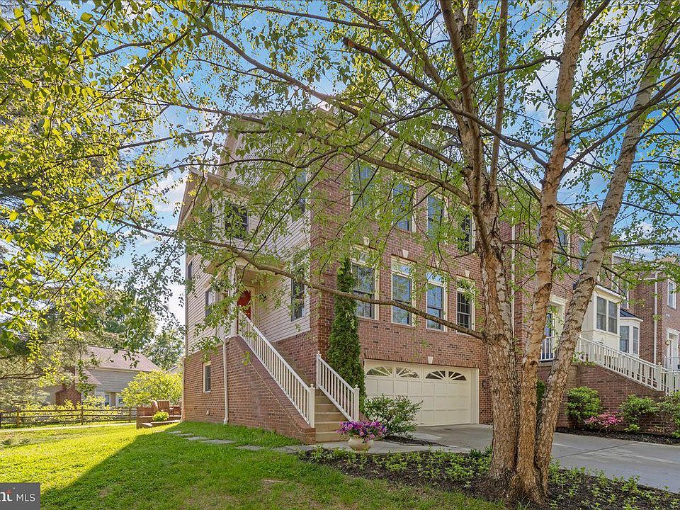 1st image of 15814 Glacier Ct