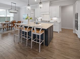 4218 Peregrine Way, Bryan, TX 77802