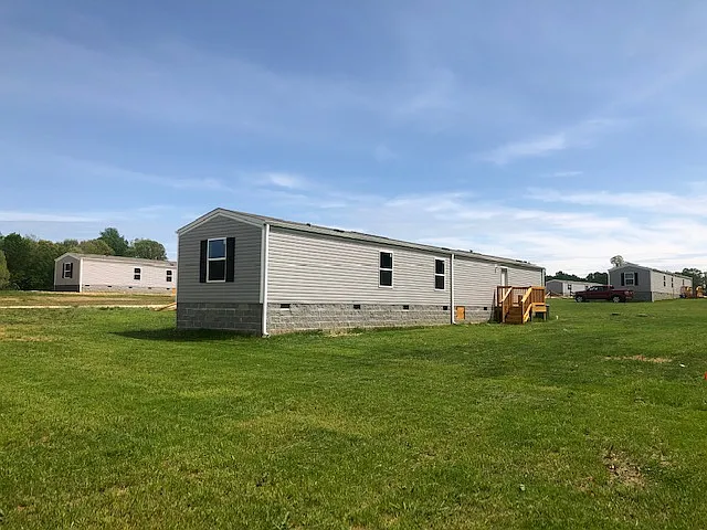 Building Photo - 145 Vandenbrook Ln