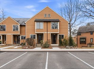 575 Bridge Rd UNIT 11-8, Northampton, MA 01062