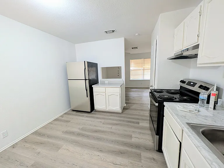 225 Baldwin Ave #225 — Photo 7