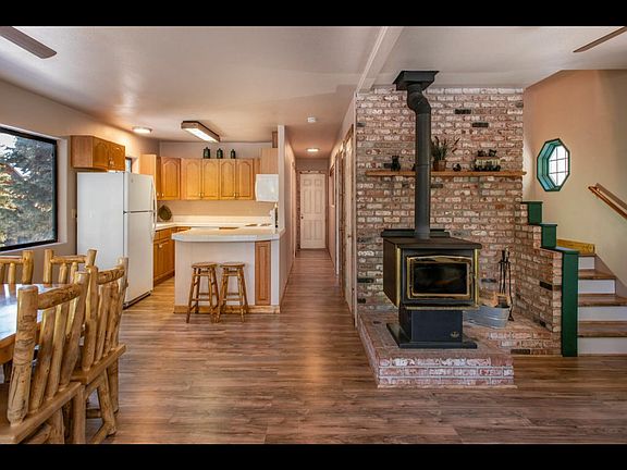 Kitchen & diningroom