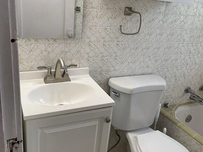 734 S Gudgell Ct — Photo 15