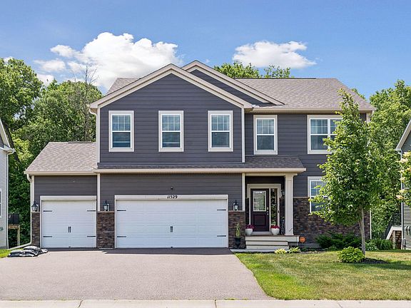2nd image of 11529 Pineridge Way N