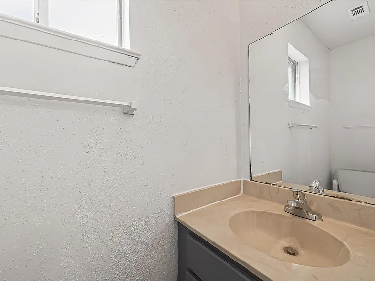 7523 La Place Dr — Photo 19