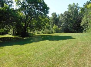 2815 W Dupont Rd, Fort Wayne, IN 46818