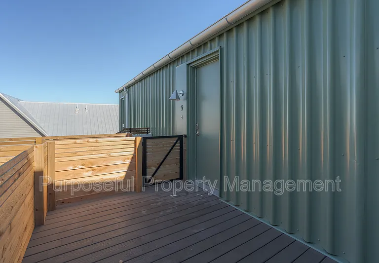 934 Hangar Dr #9 — Photo 26