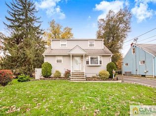 829 Voorhees Ave, Middlesex, NJ 08846