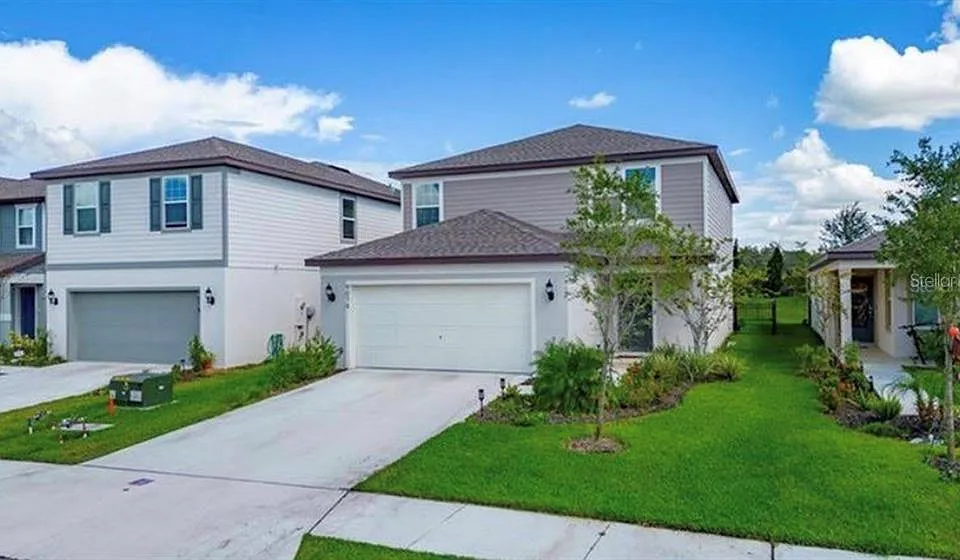 9079 Royal River Cir