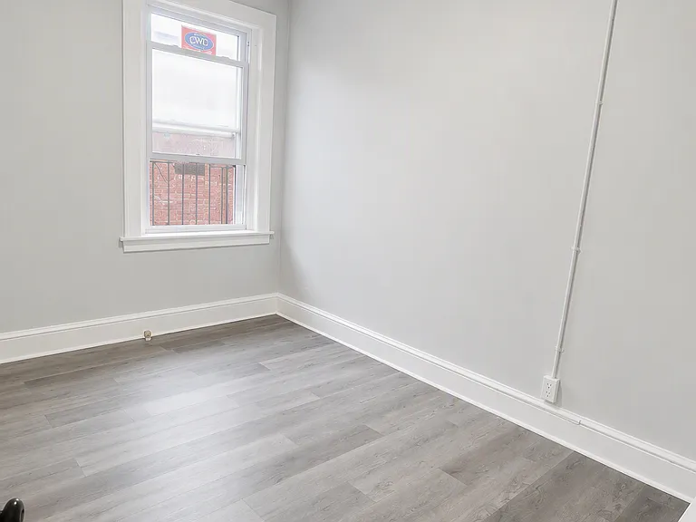96 3rd St #C2 — Photo 3