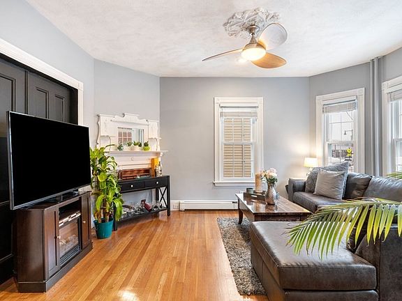 5th image of 7 Blackinton St #1