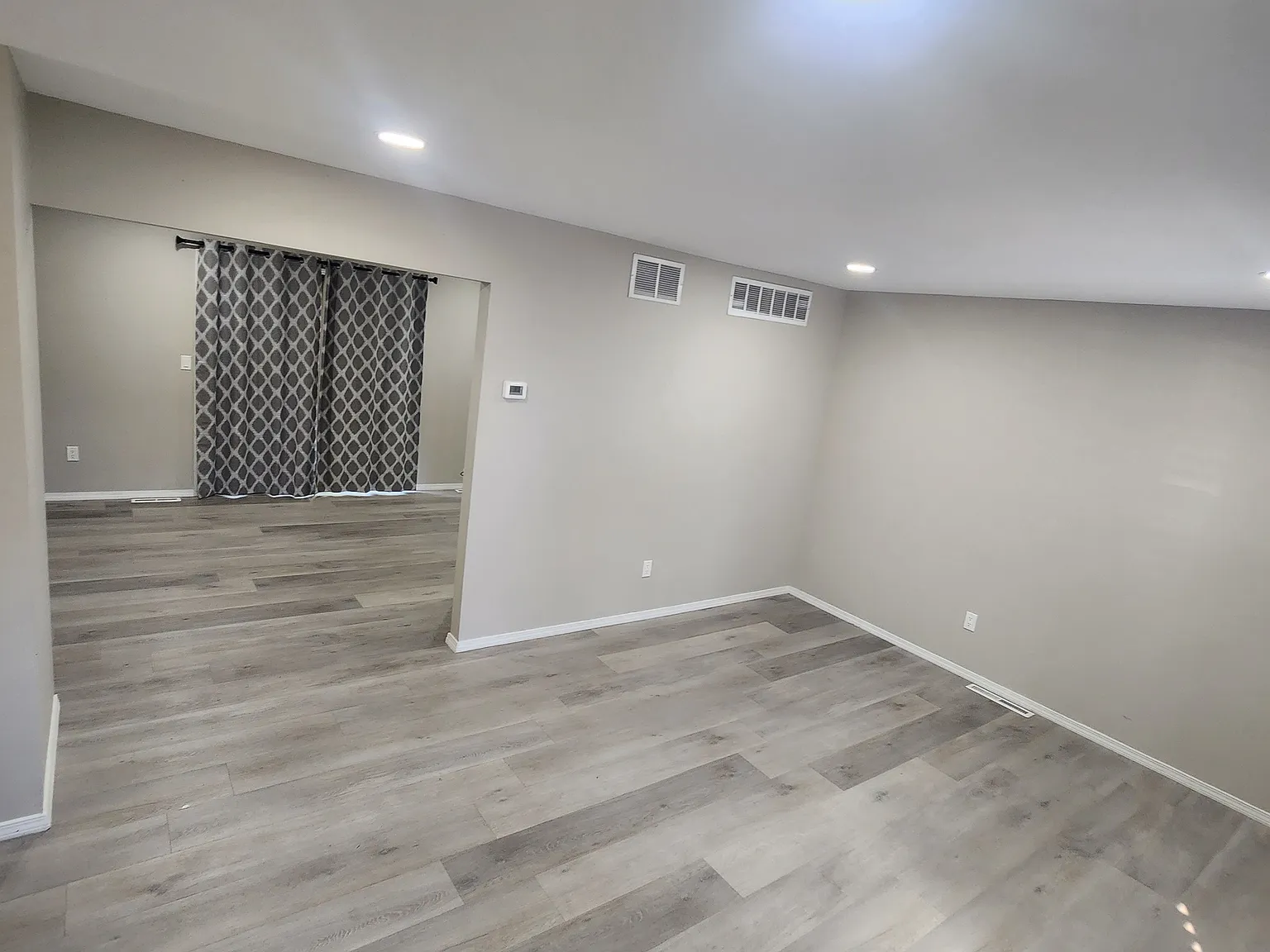 3222 S Walnut St — Photo 2