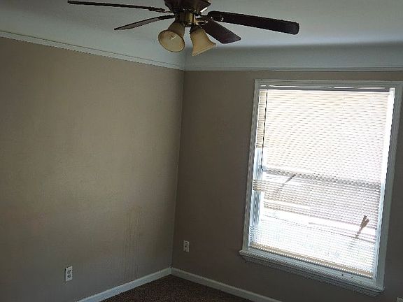 2nd image of 17750 Lincoln Ave