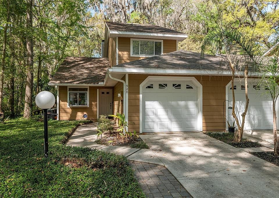 1st image of 920 SW 50th Way