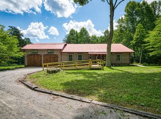 233 Hanging Limb Hwy, Crawford, TN 38554