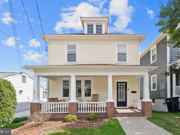717 Lee Ave, Fredericksburg, VA 22401