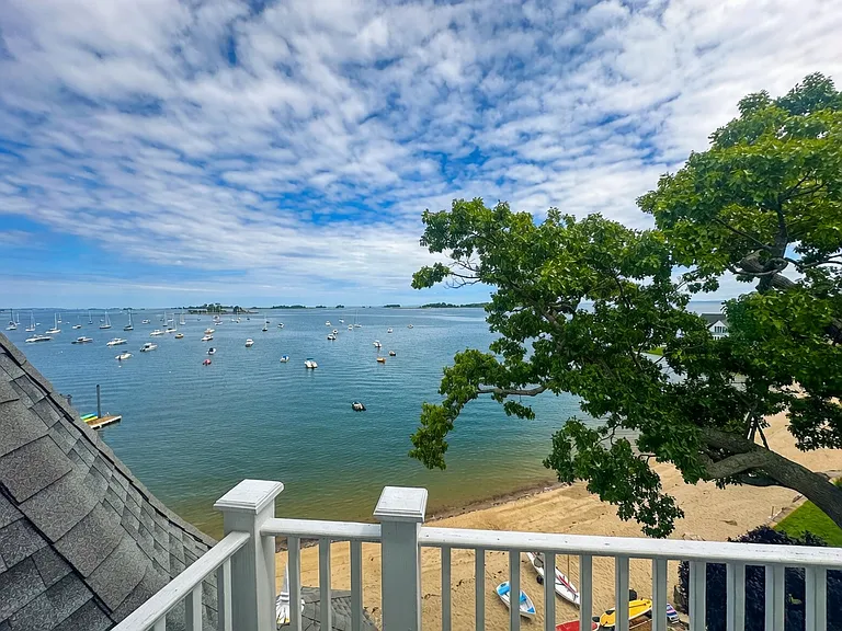 3 E Beach Dr #3 — Photo 1