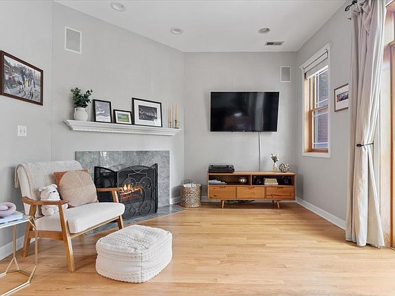 5th image of 1512 N Hudson Ave APT 3
