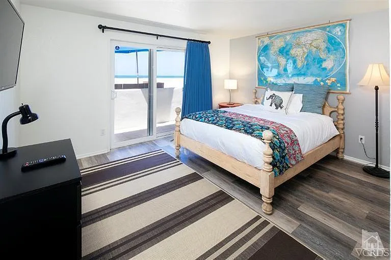 4025 Ocean Dr — Photo 16