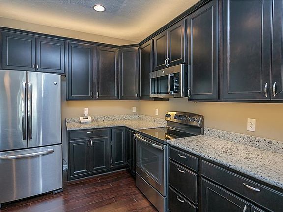 5th image of 12364 Edgebrook Dr