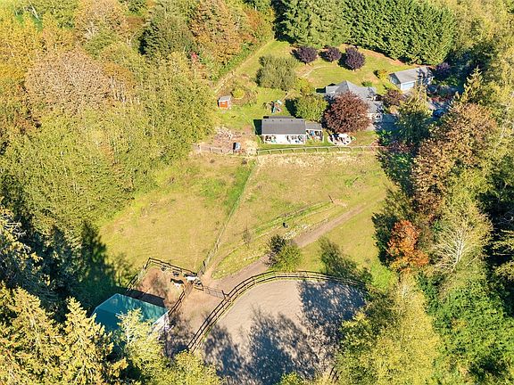 3rd image of 31850 NE 183rd Street