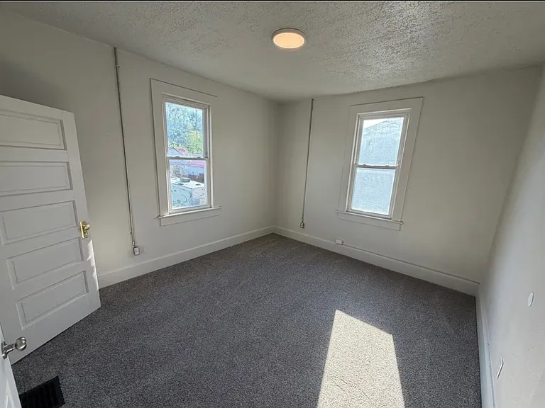 1229 Jackson St — Photo 7