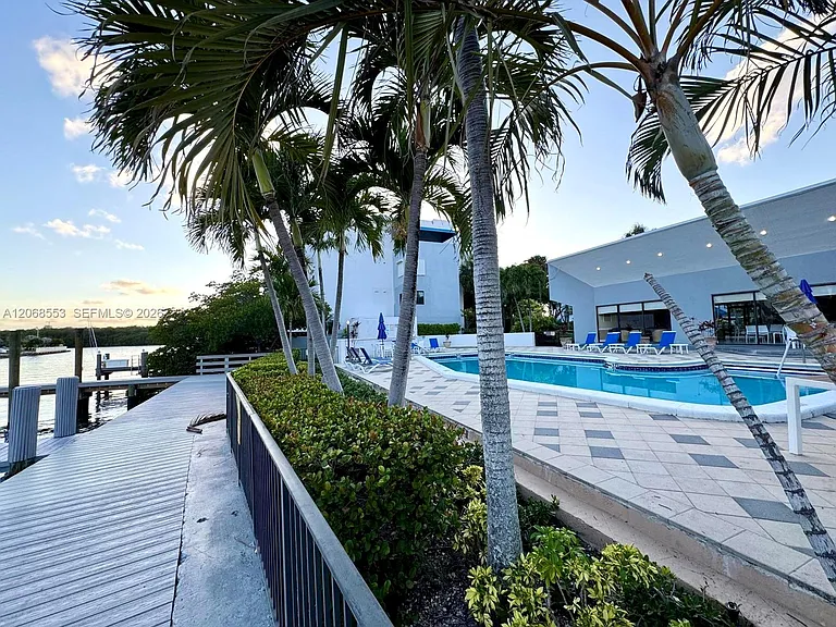 336 Poinciana Dr #1008 — Photo 49