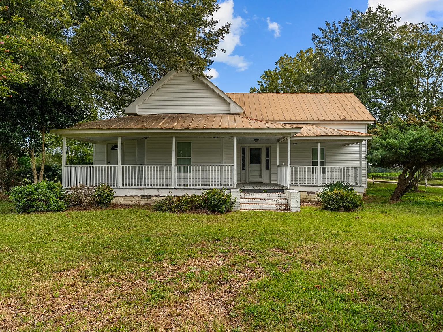 35 Paulfield Ln — Photo 2
