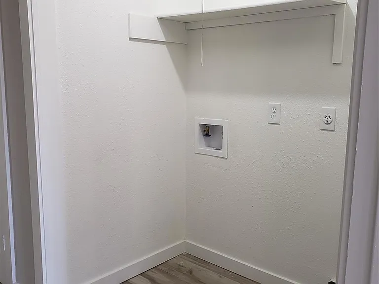 11710 Southlake Dr #29 — Photo 13