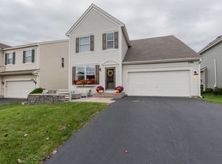 2386 Molnau Ct, Chaska, MN 55318