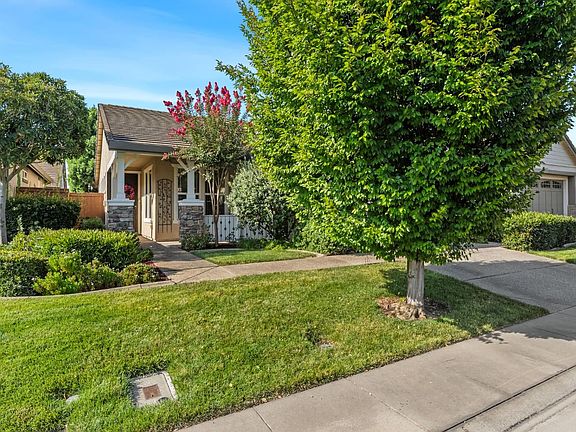 4th image of 7441 Chatsworth Cir