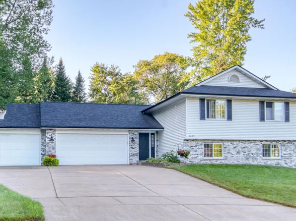 3309 S Pointe Ct, Eau Claire, WI 54701