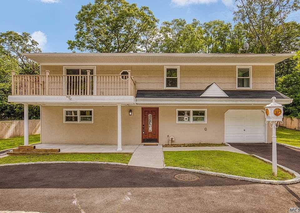 1st image of 24 Venedia Dr