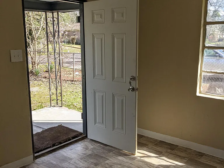 1528 Wooten Rd — Photo 5