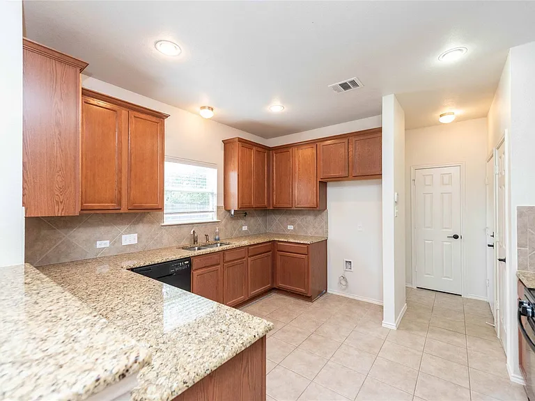 10502 Wylie Dr #278 — Photo 6