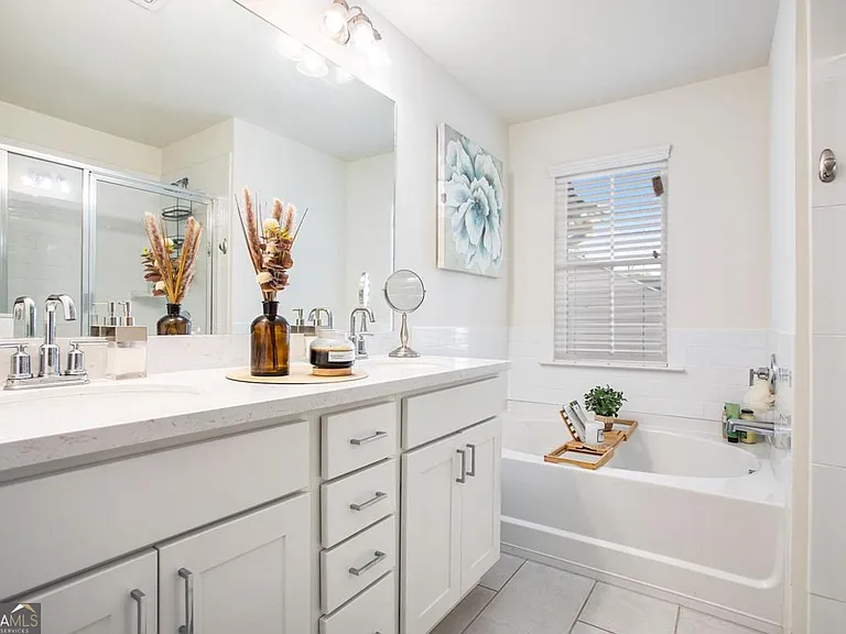 2414 Fitts Dr — Photo 18
