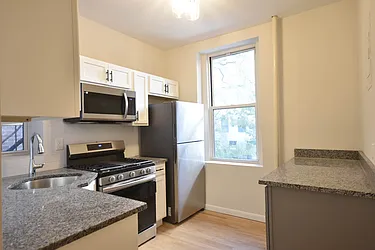 Rented by Green Line Realty