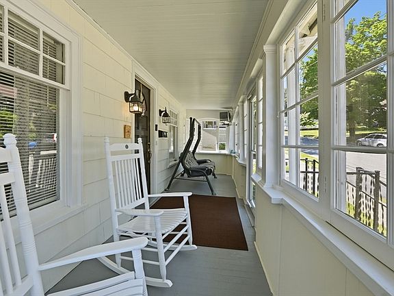 5th image of 17 Tallawanda Dr