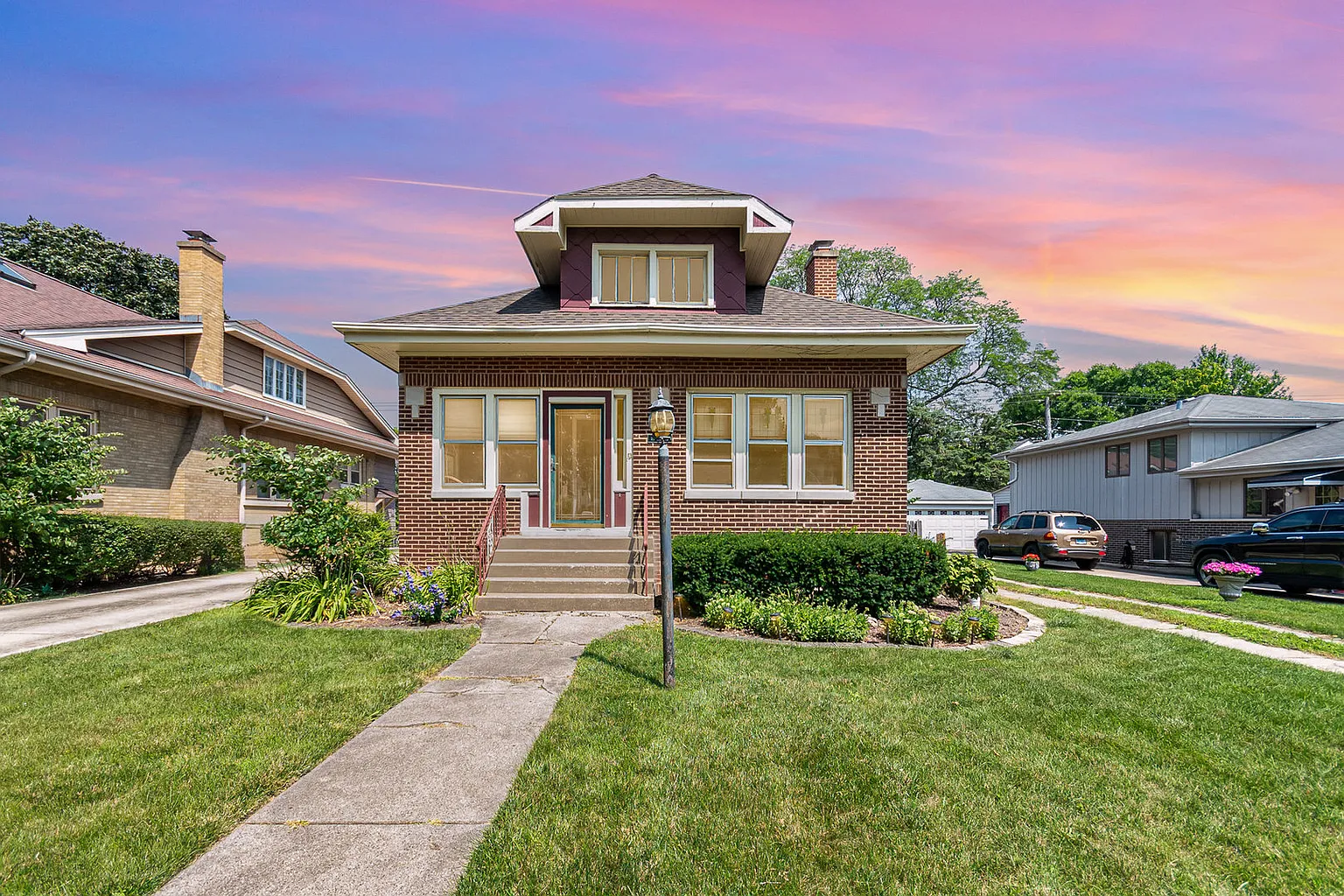 811 Robinhood Ln photo 1