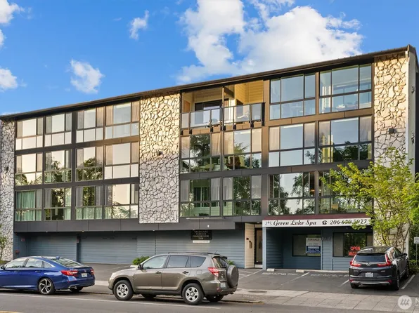 7320 E Green Lake Drive N #403, Seattle, WA 98115