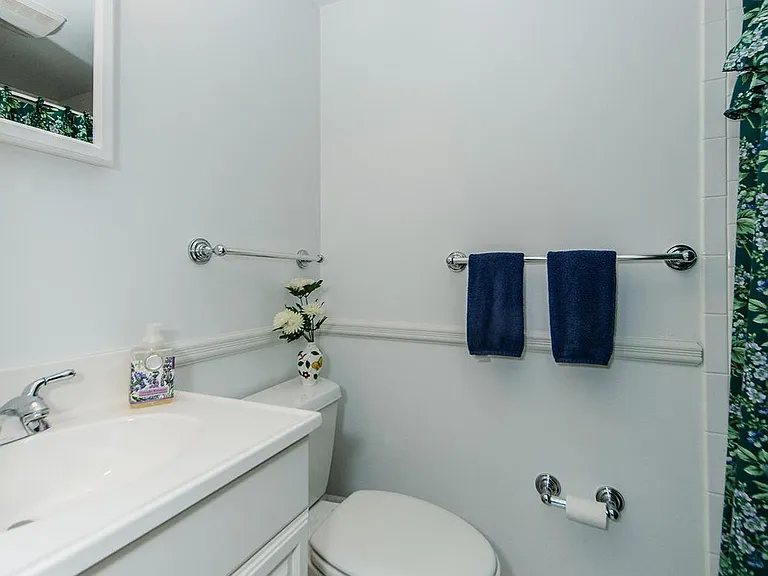1308 Tracy Pl — Photo 43