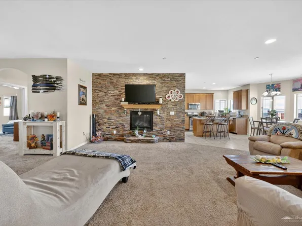 20205 Sears Dr, Tehachapi, CA 93561